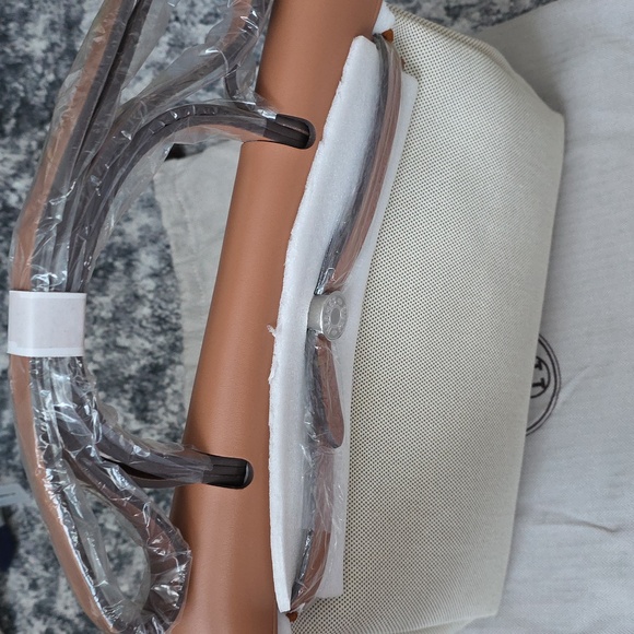 Elegant Cream and Brown Women's Bag - Picture 3 of 3